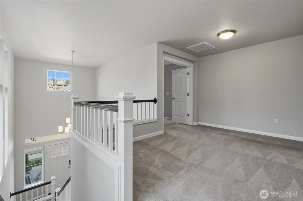 3890 Portside Drive Bremerton WA 98312