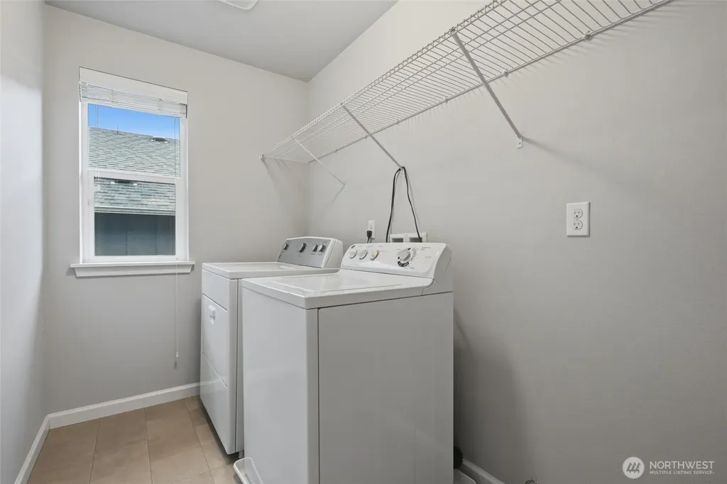 3890 Portside Drive Bremerton WA 98312