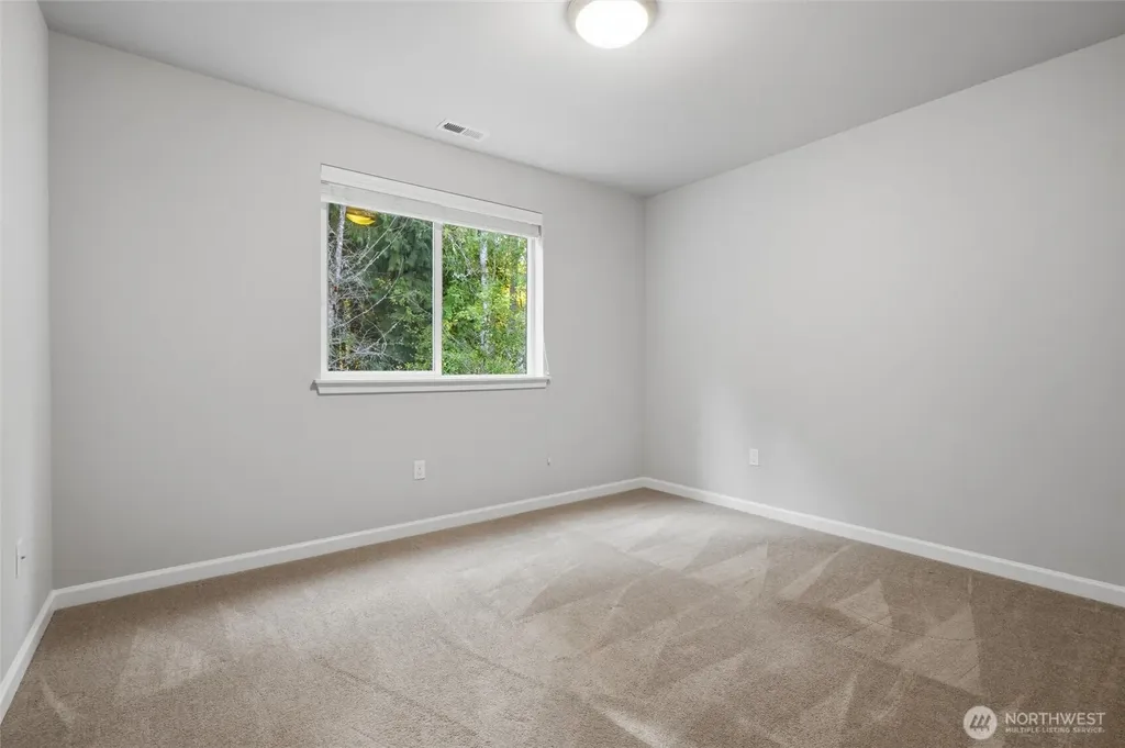 3890 Portside Drive Bremerton WA 98312