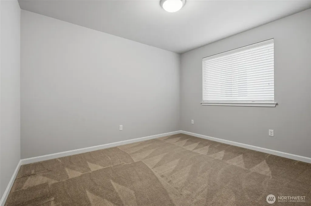 3890 Portside Drive Bremerton WA 98312