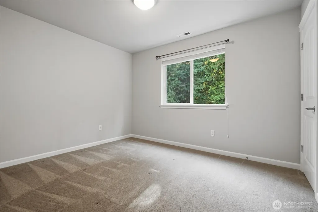 3890 Portside Drive Bremerton WA 98312
