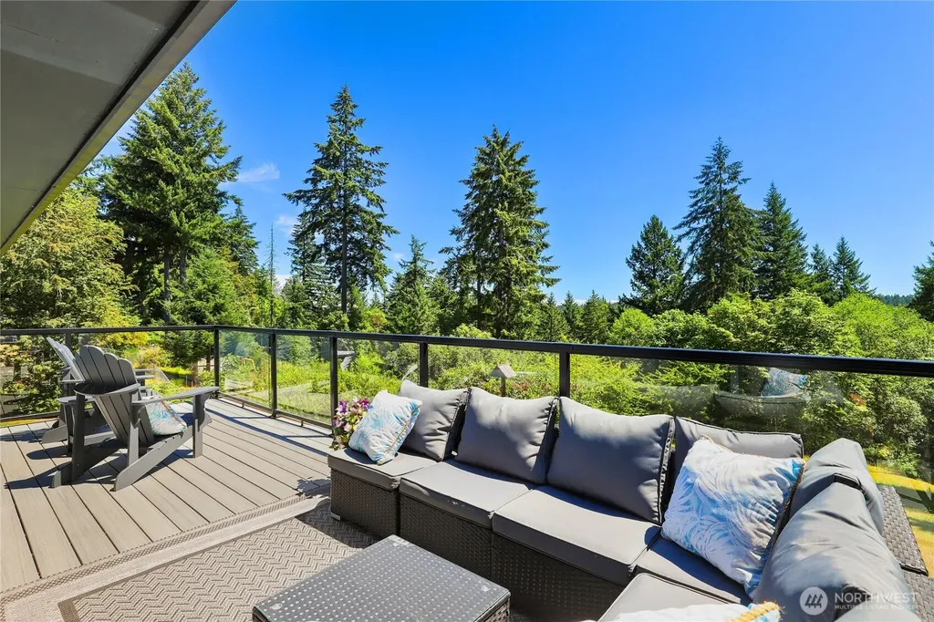 5417 99th Avenue NW Gig Harbor WA 98335