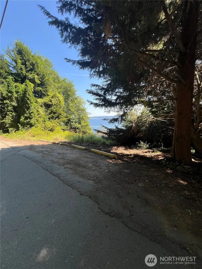 26784 Washington Boulevard Kingston WA 98346
