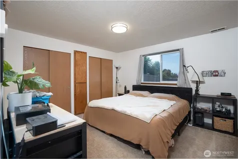 1404 103rd Street E Tacoma WA 98445