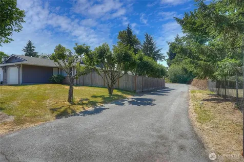 1404 103rd Street E Tacoma WA 98445