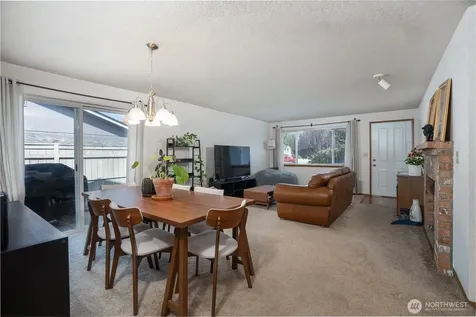 1404 103rd Street E Tacoma WA 98445