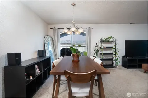 1404 103rd Street E Tacoma WA 98445