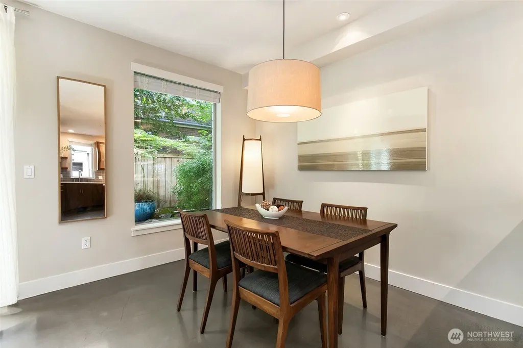 728 Boylston Avenue E Seattle WA 98102