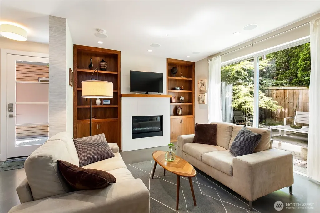 728 Boylston Avenue E Seattle WA 98102