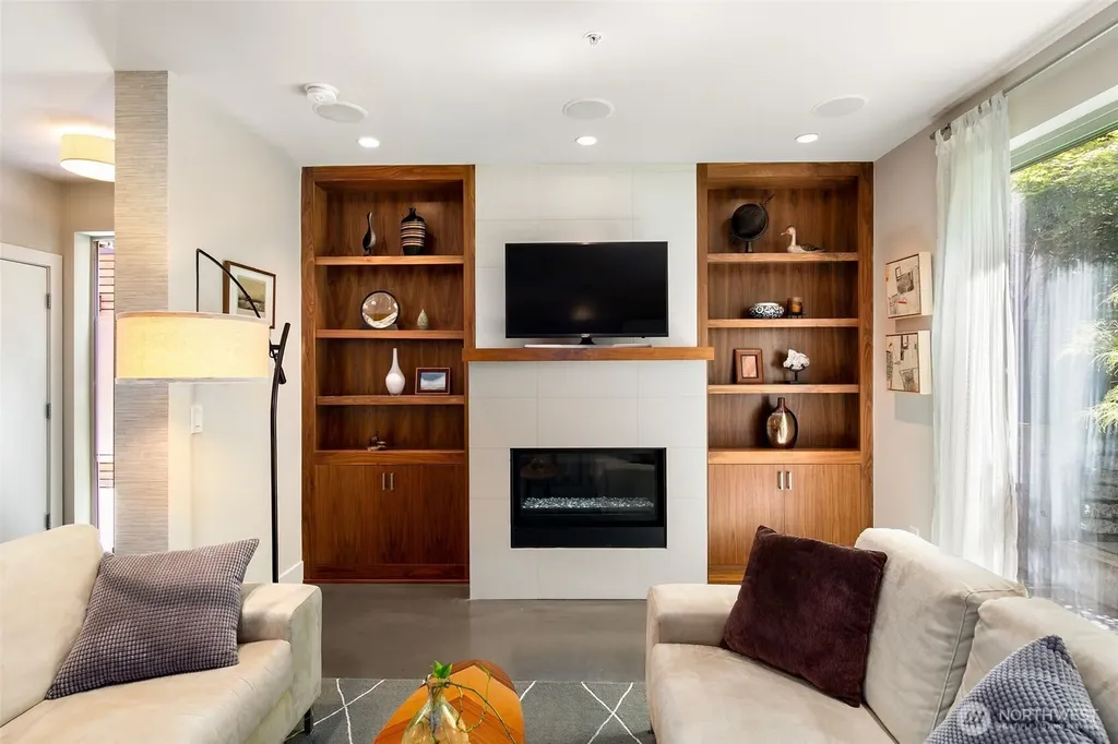 728 Boylston Avenue E Seattle WA 98102