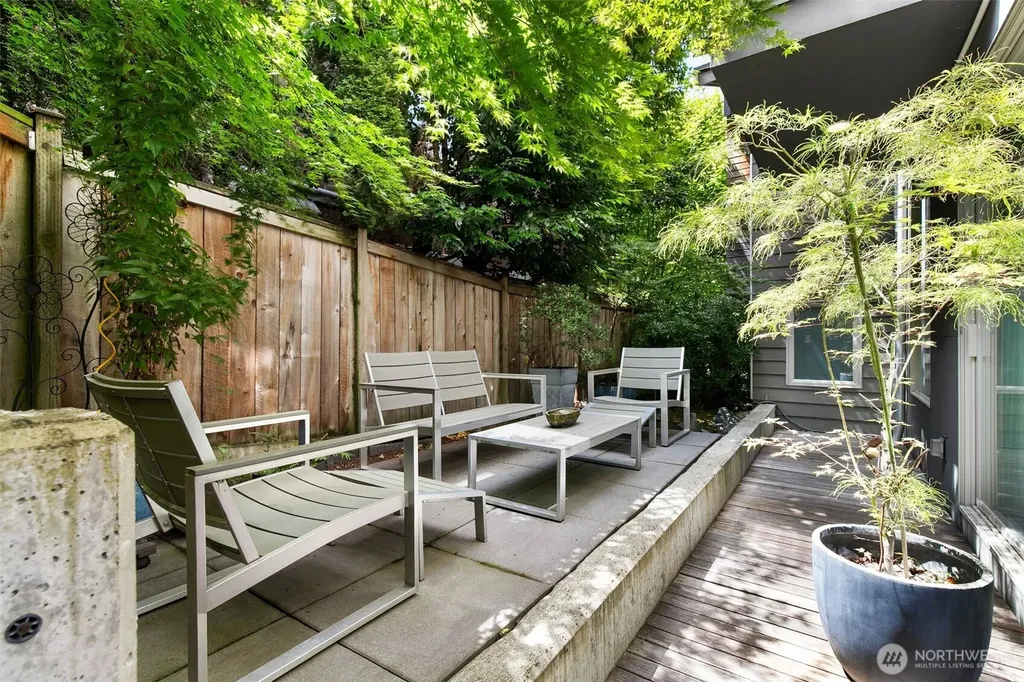 728 Boylston Avenue E Seattle WA 98102