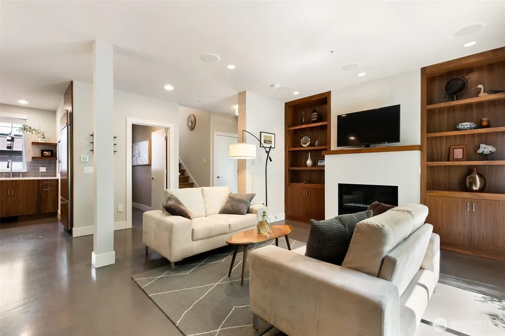728 Boylston Avenue E Seattle WA 98102
