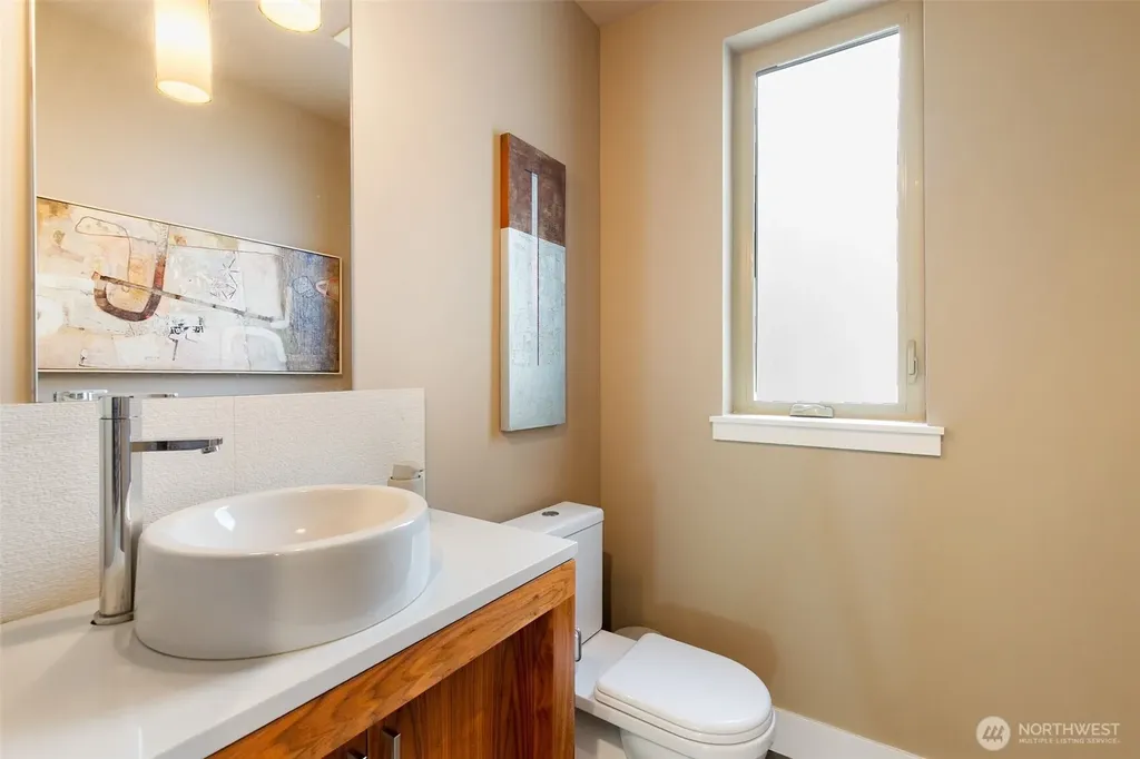 728 Boylston Avenue E Seattle WA 98102
