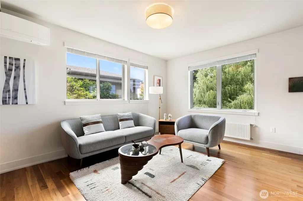 728 Boylston Avenue E Seattle WA 98102