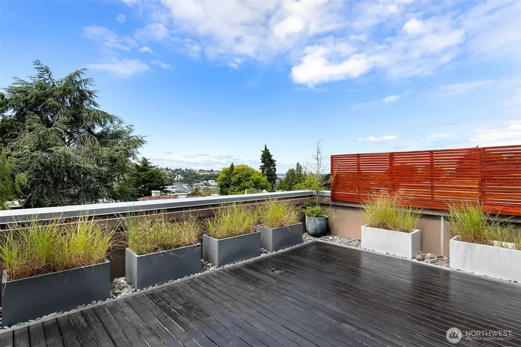 728 Boylston Avenue E Seattle WA 98102