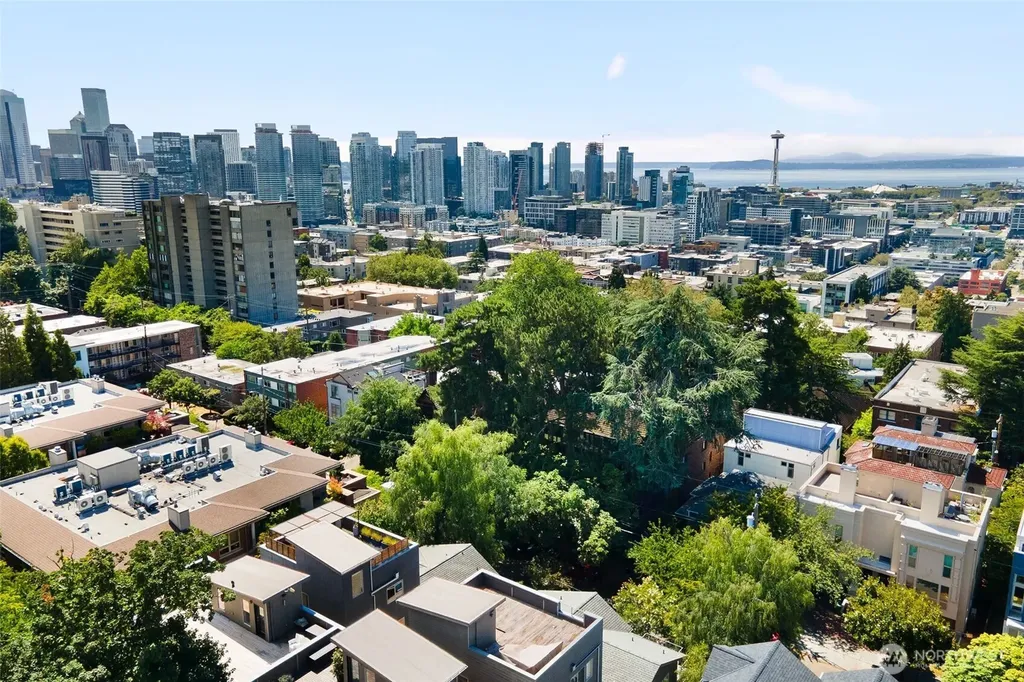 728 Boylston Avenue E Seattle WA 98102