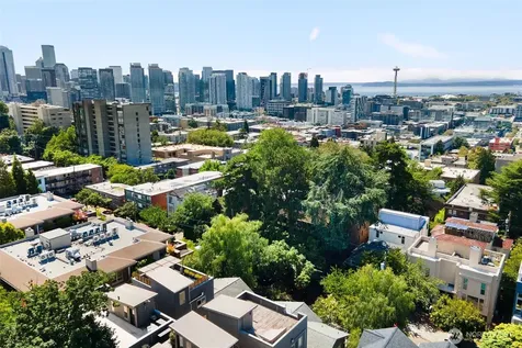 728 Boylston Avenue E Seattle WA 98102