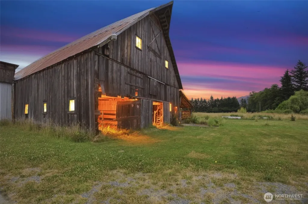 30731 Walberg Road Sedro Woolley WA 98284
