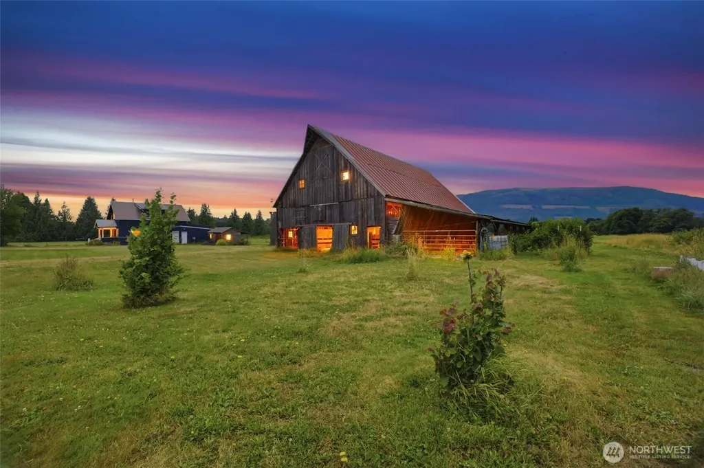30731 Walberg Road Sedro Woolley WA 98284