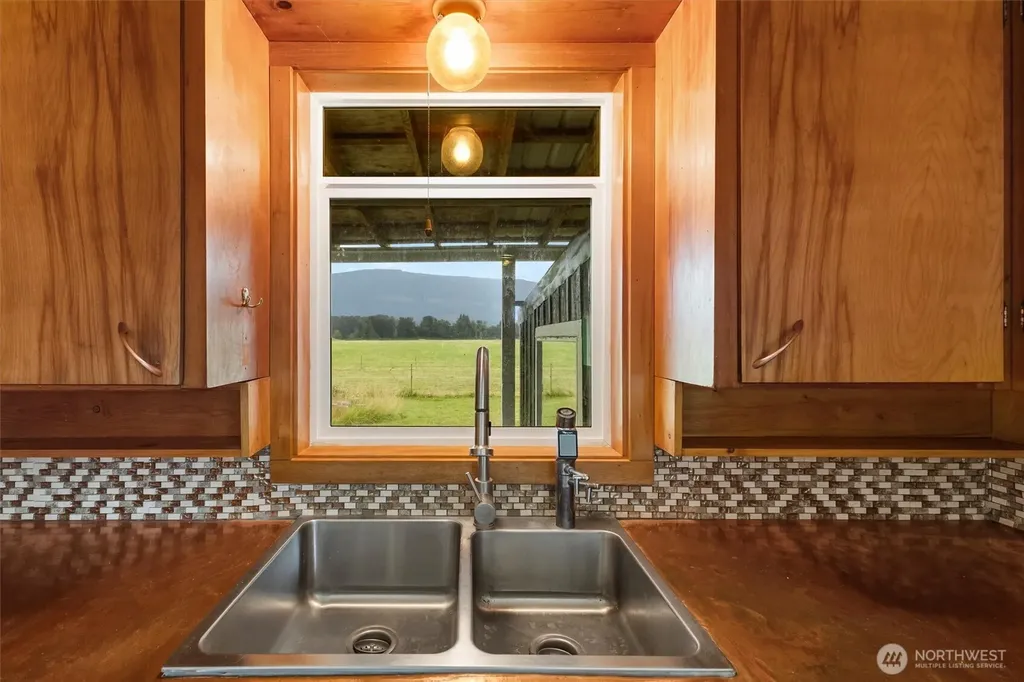 30731 Walberg Road Sedro Woolley WA 98284