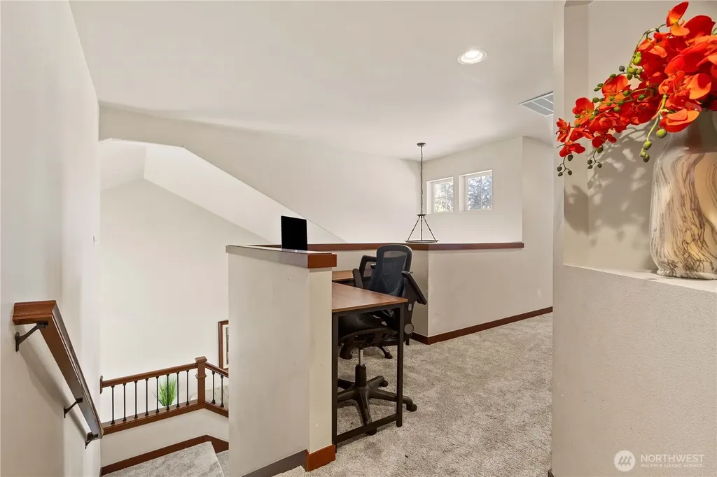 23890 SE 286th Place Maple Valley WA 98038