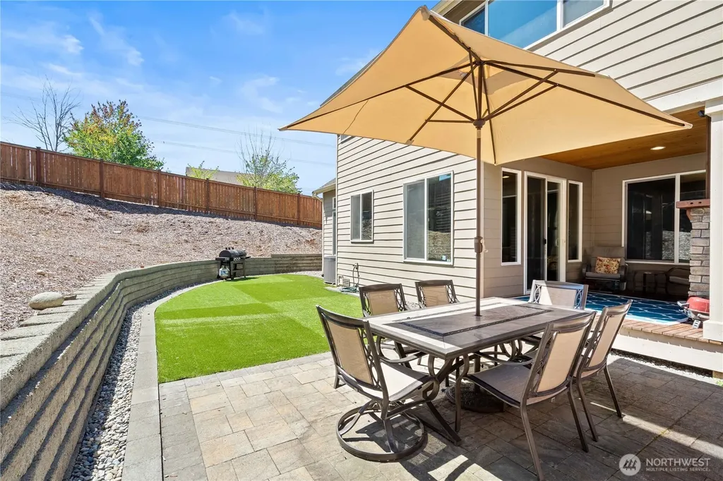 23890 SE 286th Place Maple Valley WA 98038