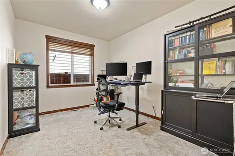 23890 SE 286th Place Maple Valley WA 98038