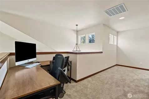 23890 SE 286th Place Maple Valley WA 98038