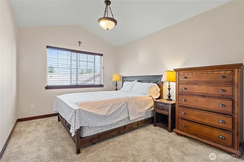 23890 SE 286th Place Maple Valley WA 98038