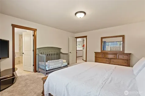 23890 SE 286th Place Maple Valley WA 98038