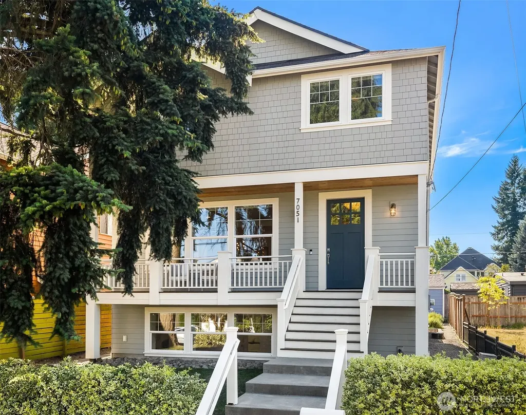 7051 34th Avenue NE Seattle WA 98115