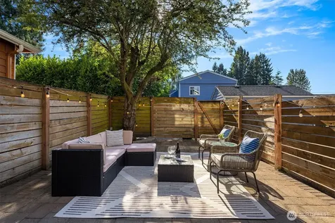 7051 34th Avenue NE Seattle WA 98115