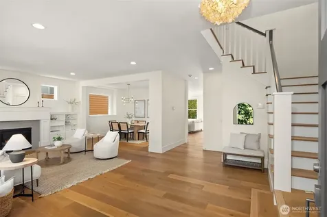 7051 34th Avenue NE Seattle WA 98115