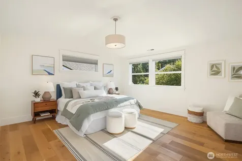 7051 34th Avenue NE Seattle WA 98115