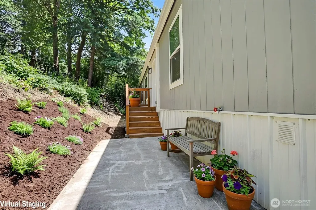 28454 168th Avenue SE Kent WA 98042