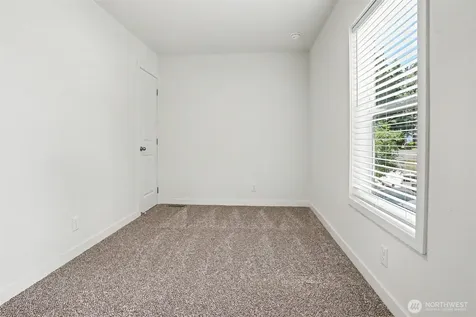 28454 168th Avenue SE Kent WA 98042