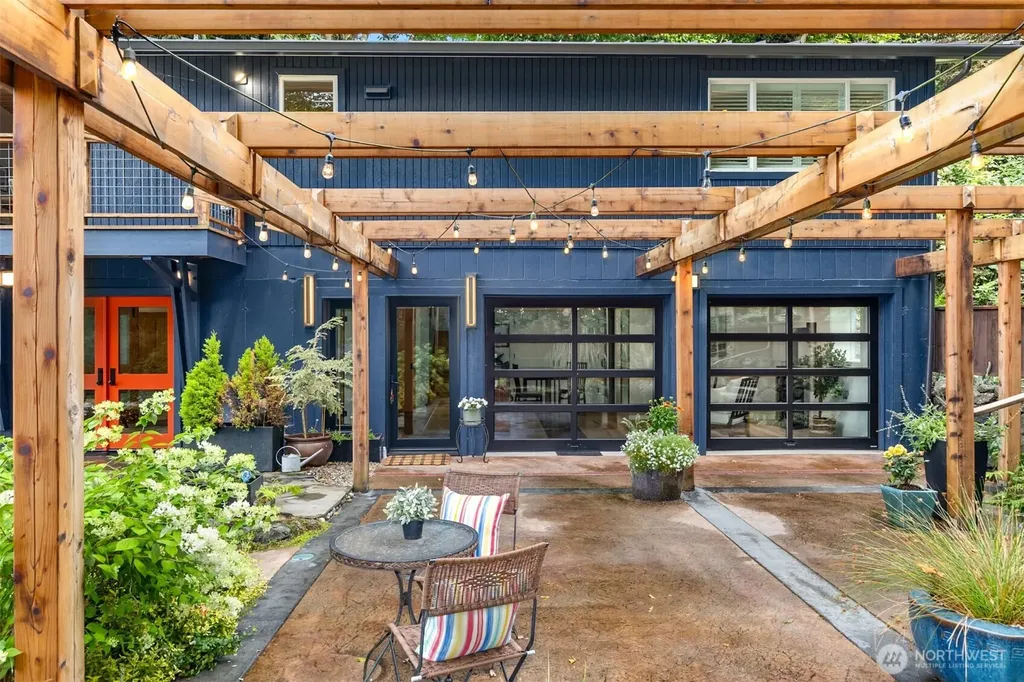 5854 Packard Lane NE Bainbridge Island WA 98110