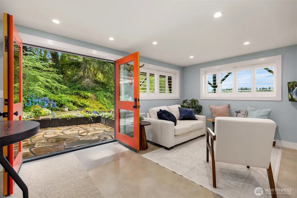 5854 Packard Lane NE Bainbridge Island WA 98110