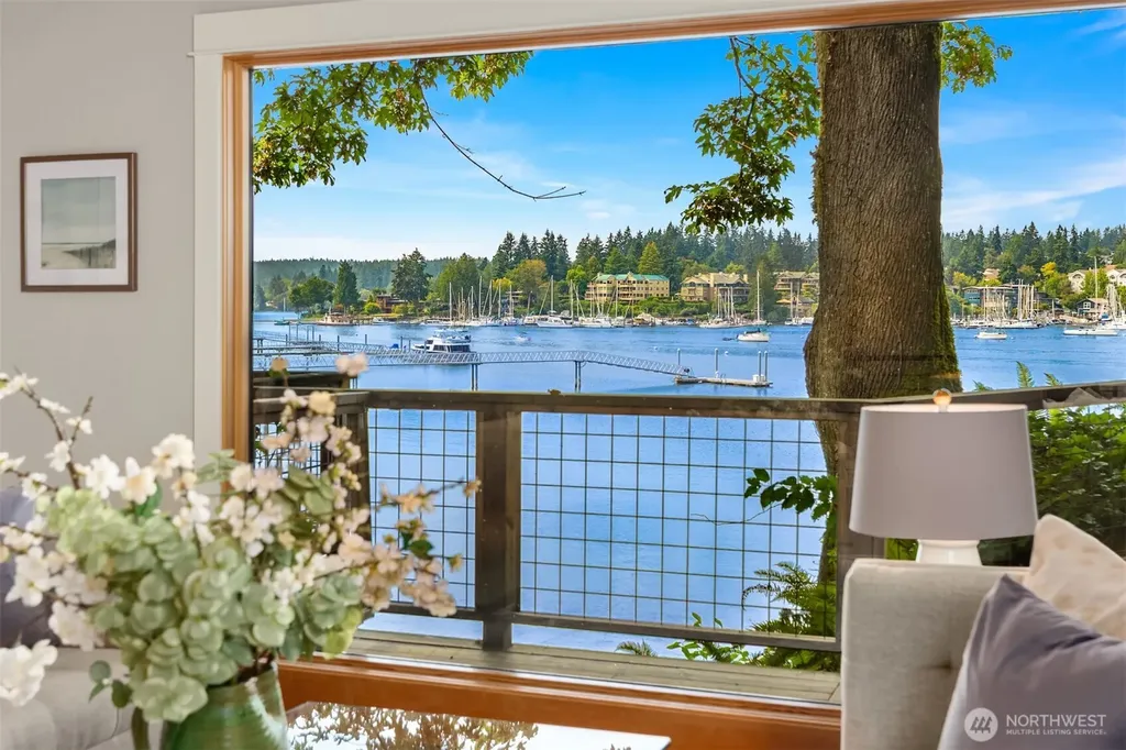 5854 Packard Lane NE Bainbridge Island WA 98110