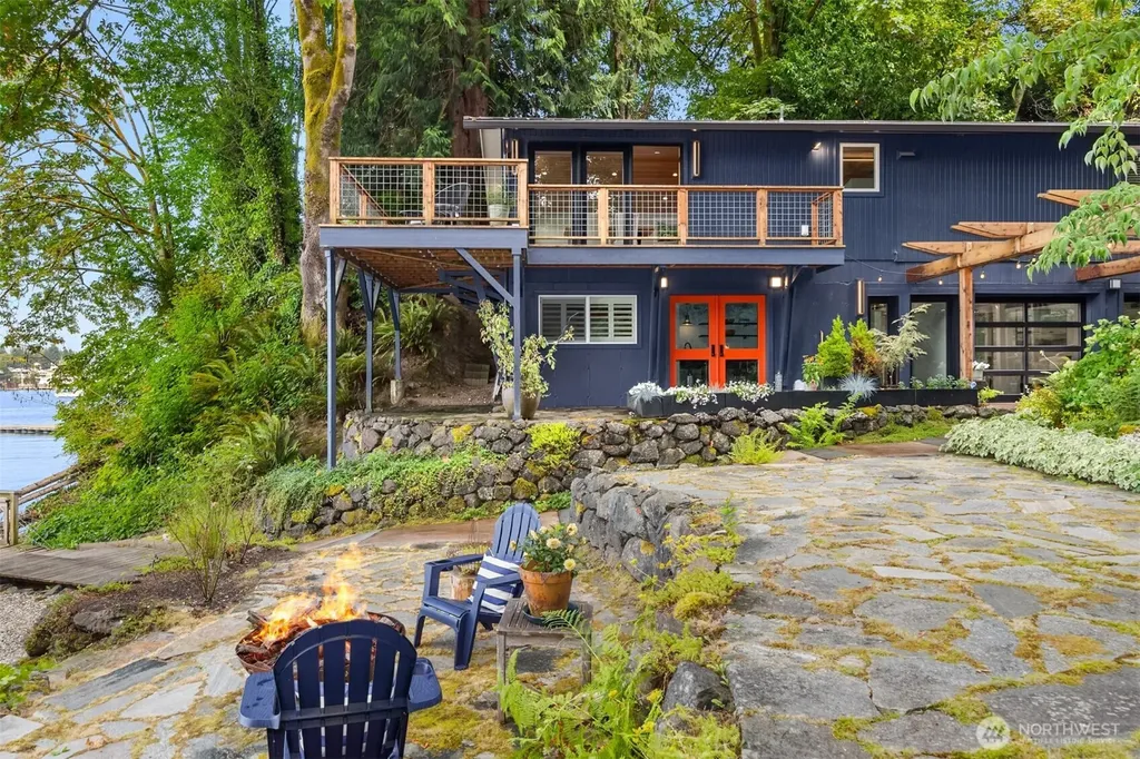 5854 Packard Lane NE Bainbridge Island WA 98110
