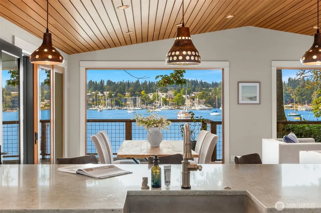 5854 Packard Lane NE Bainbridge Island WA 98110