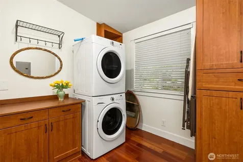 5854 Packard Lane NE Bainbridge Island WA 98110