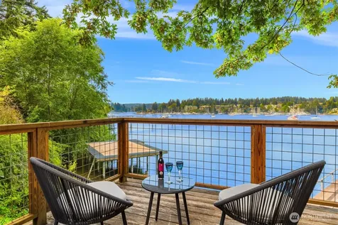 5854 Packard Lane NE Bainbridge Island WA 98110