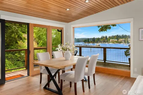 5854 Packard Lane NE Bainbridge Island WA 98110