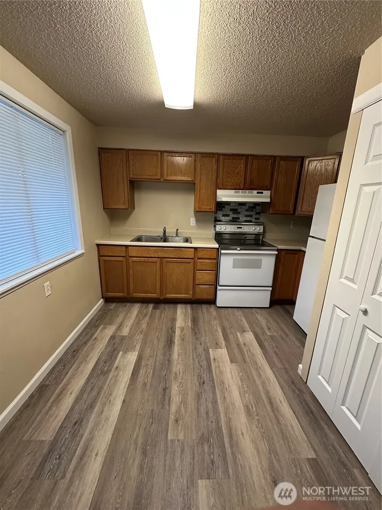 9112 336th Street S Roy WA 98580