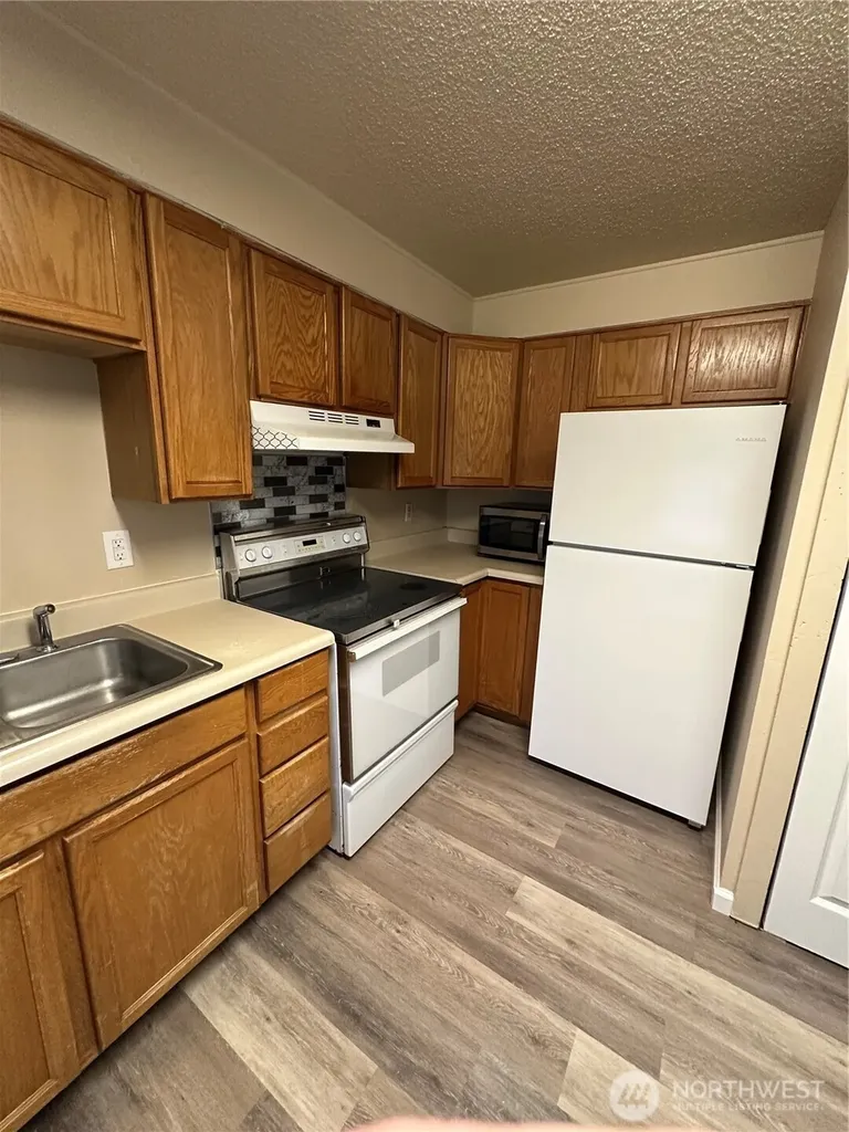9112 336th Street S Roy WA 98580