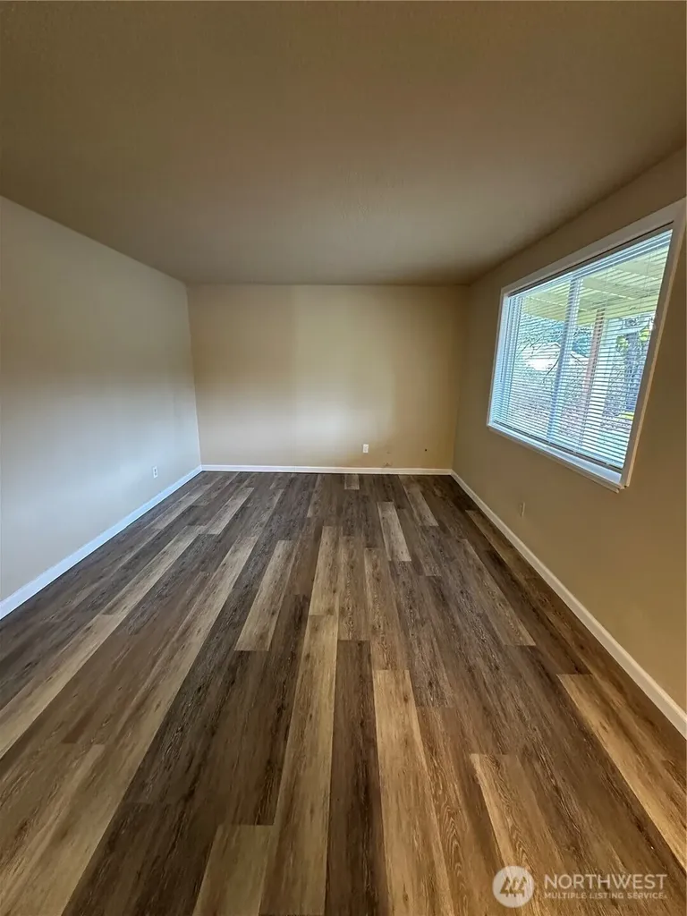 9112 336th Street S Roy WA 98580