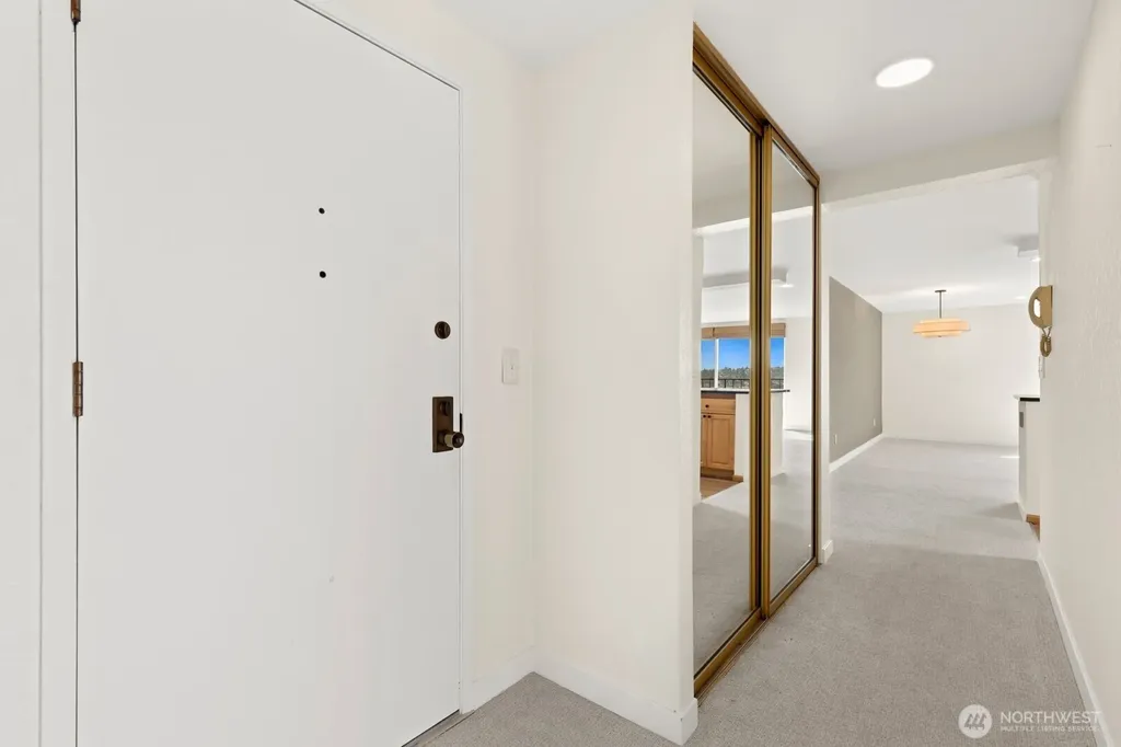 3710 25th Place W Seattle WA 98199
