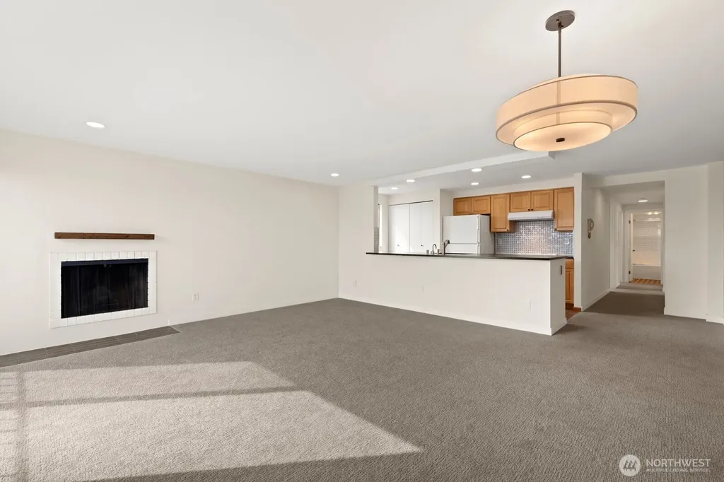 3710 25th Place W Seattle WA 98199