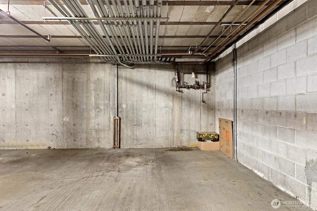 3710 25th Place W Seattle WA 98199